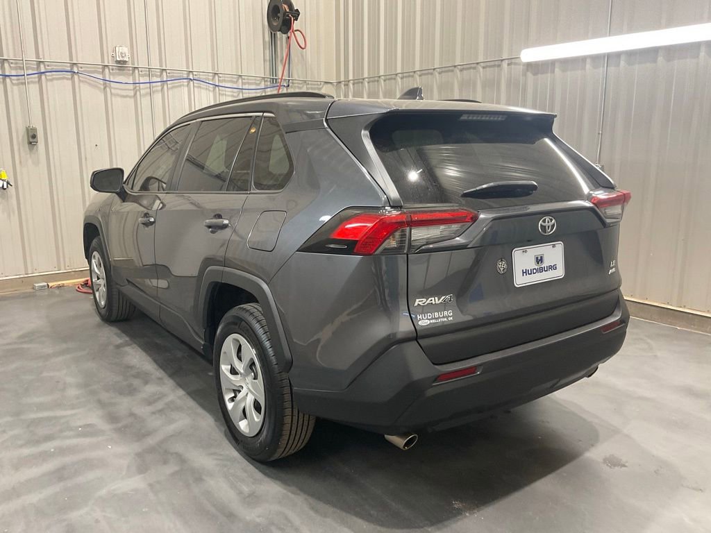 Used 2021 Toyota RAV4 LE AWD/4WD image 22