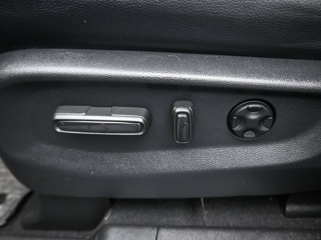 Used 2023 Honda Odyssey Touring image 12