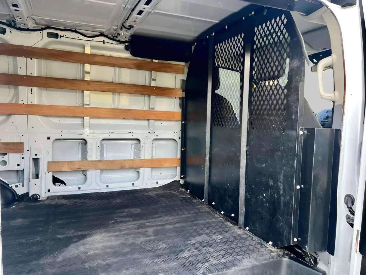 Used 2019 Ford Transit 250 130 Low Roof w/ Exterior Upgrade Package image 11