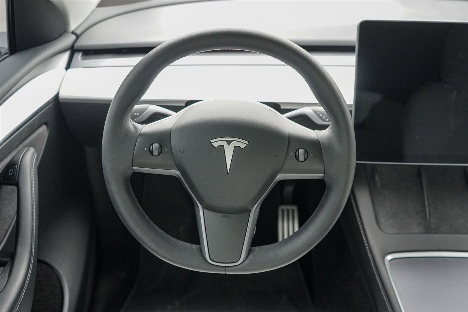 Used 2022 Tesla Model Y Performance AWD/4WD image 24