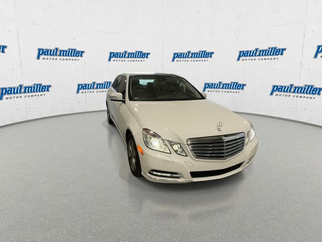 Used 2011 Mercedes-Benz E 550 Sedan image 3