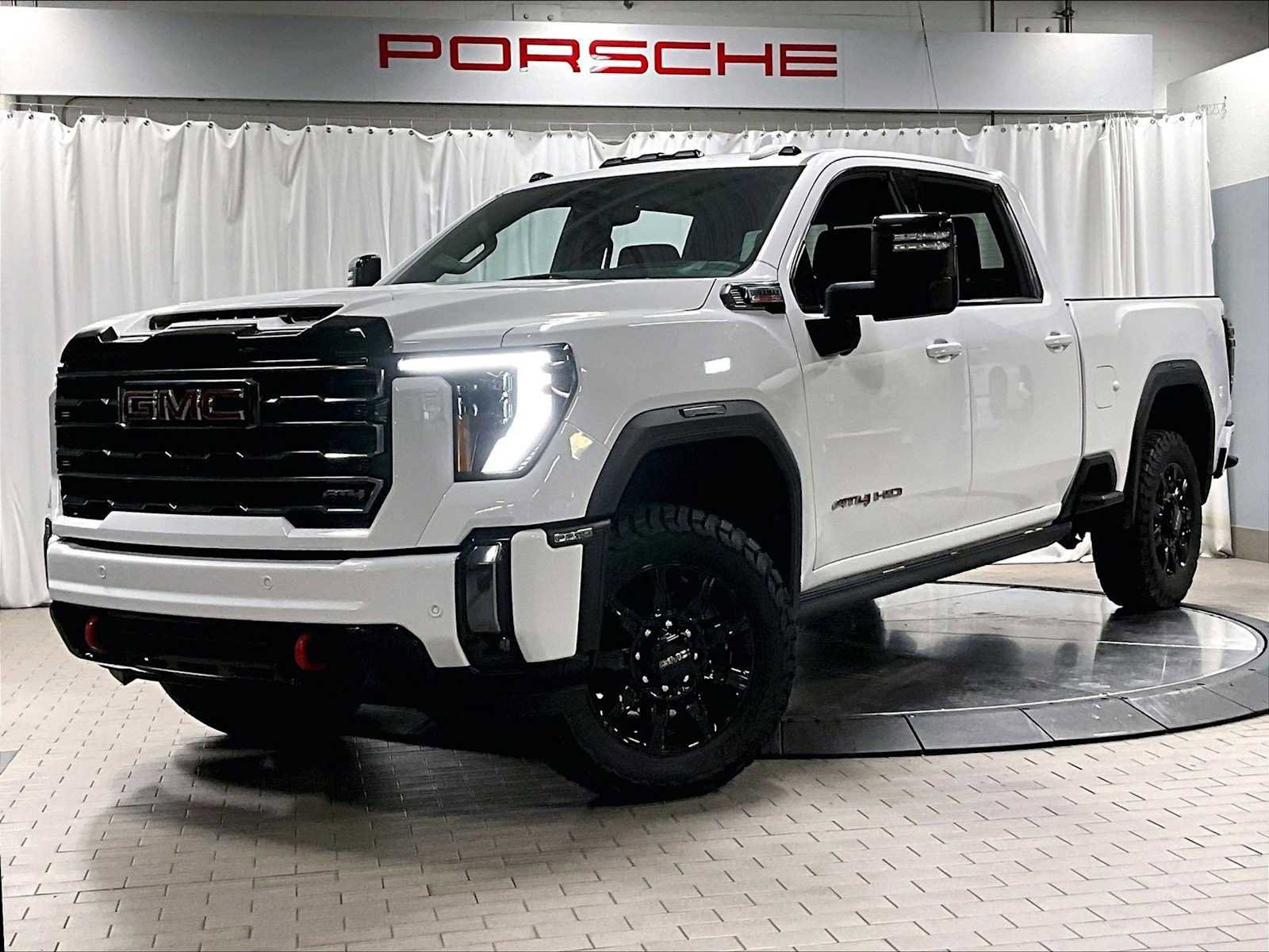 Used 2024 GMC Sierra 2500 AT4 w/ AT4 Premium Plus Package image 1