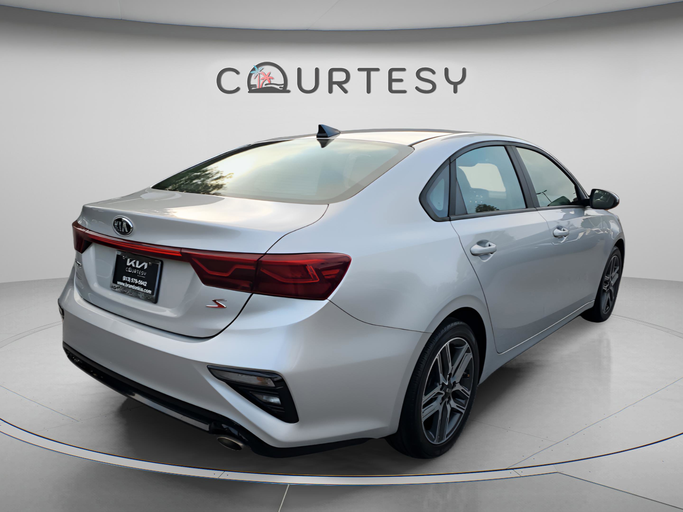 Used 2019 Kia Forte S w/ S Premium Package FWD image 3