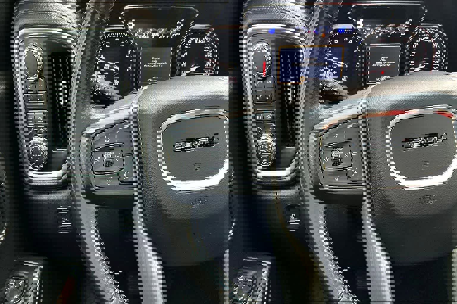 Used 2019 GMC Sierra 1500 Denali AWD/4WD image 25