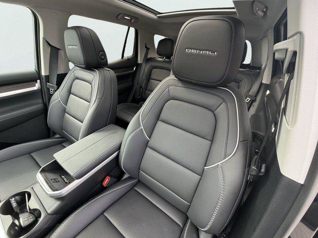 New 2027 GMC Terrain Denali w/ LPO, Floor Liner Package AWD/4WD image 27