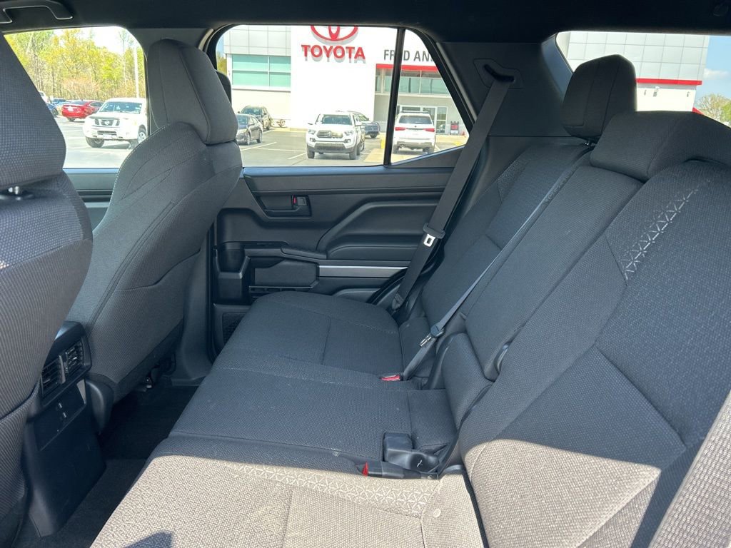 Used 2025 Toyota 4Runner SR5 image 12