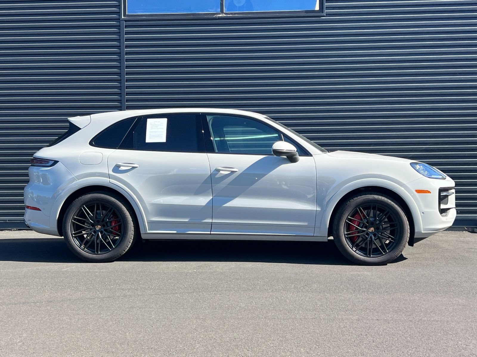 Certified 2026 Porsche Cayenne S AWD/4WD image 10