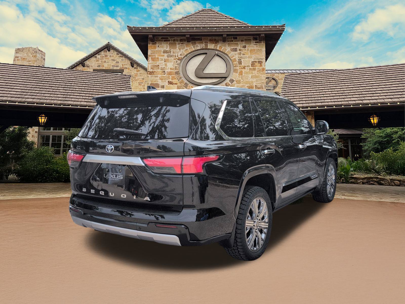 Used 2023 Toyota Sequoia Capstone AWD/4WD image 2