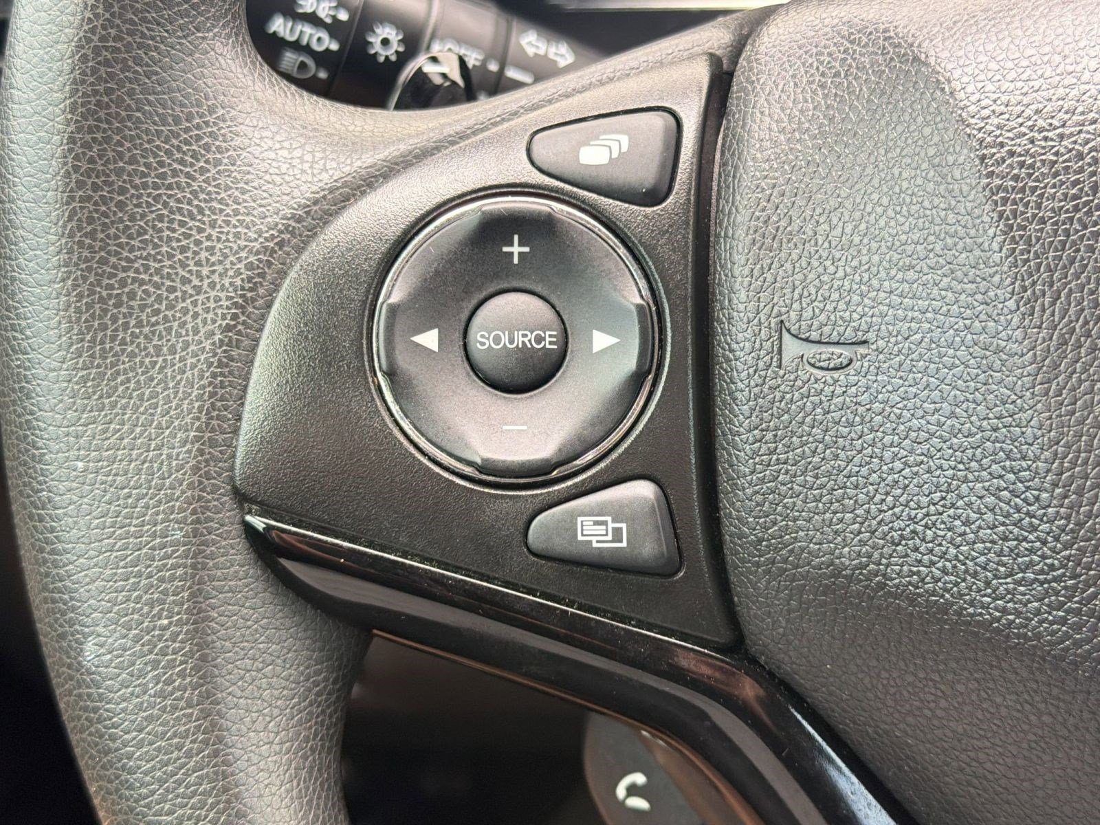 Used 2019 Honda HR-V EX image 16