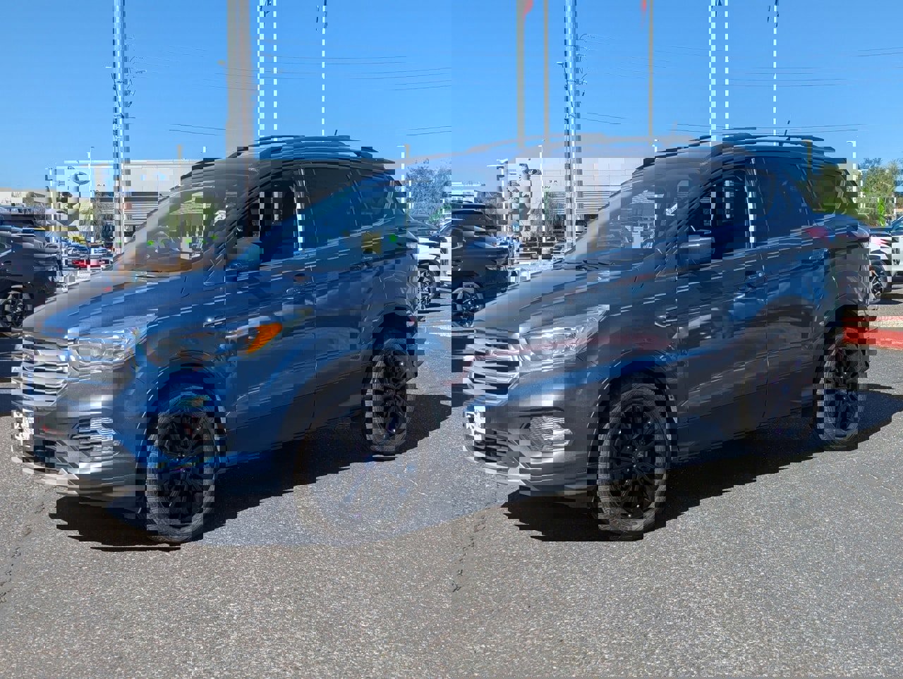 Used 2018 Ford Escape SE w/ SE Sync 3 Package