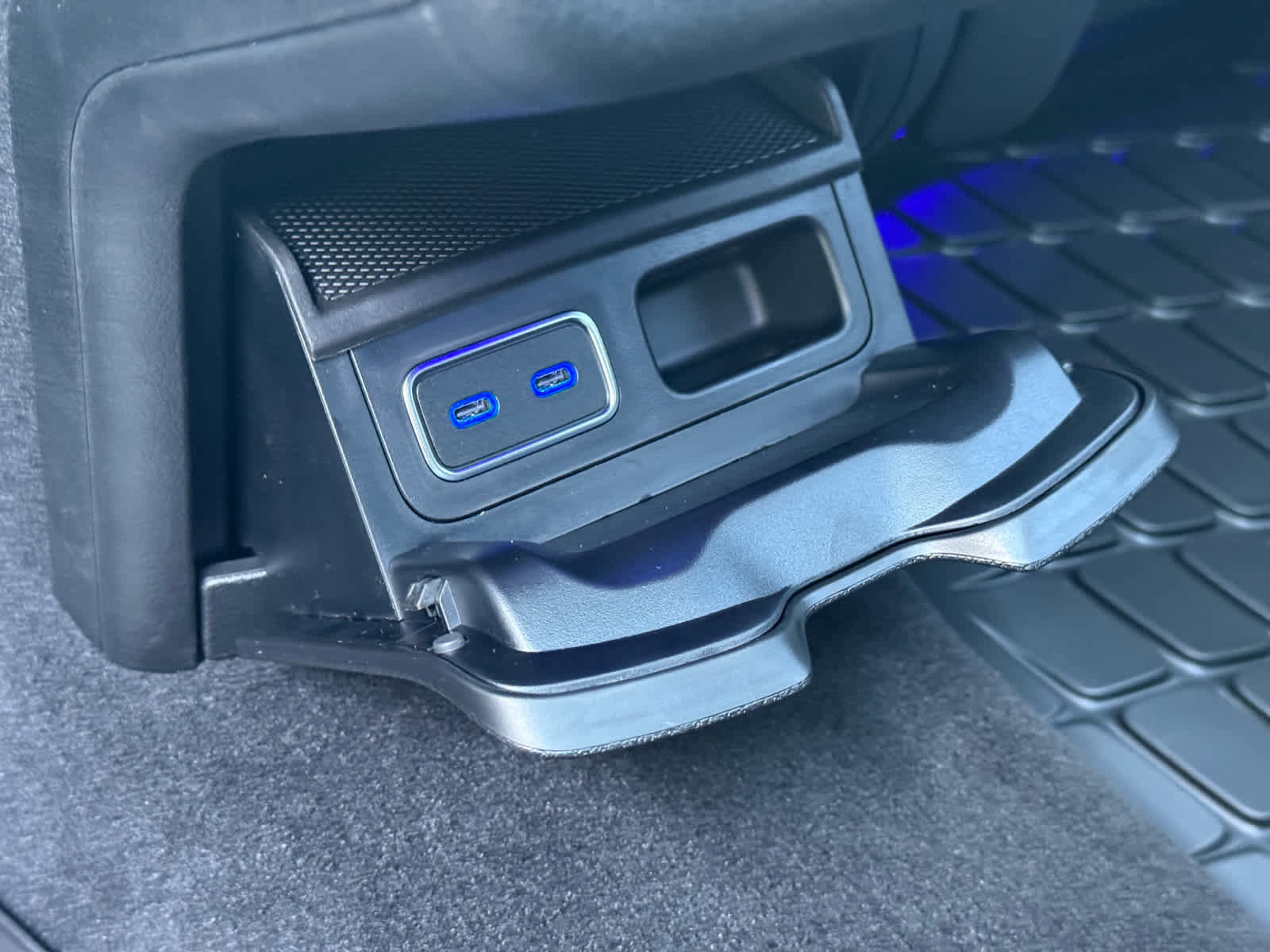 New 2026 Mercedes-Benz GLS 450 4MATIC image 35