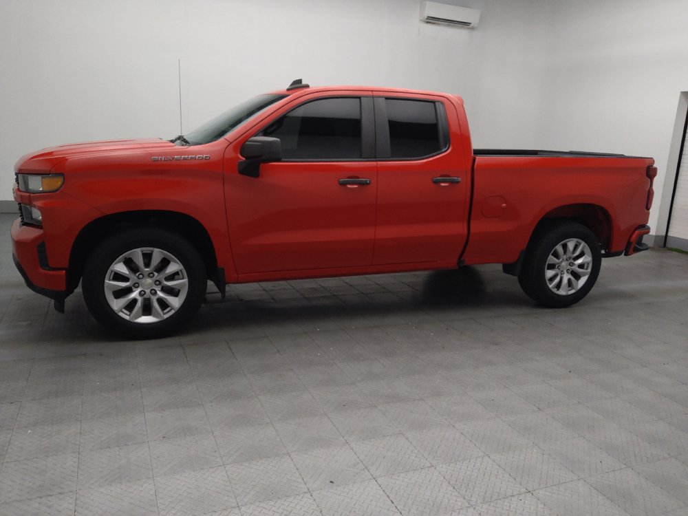 Used 2019 Chevrolet Silverado 1500 Custom w/ Custom Value Package RWD image 2