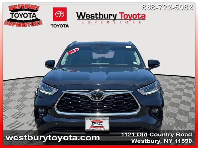 Used 2023 Toyota Highlander Platinum AWD/4WD image 3