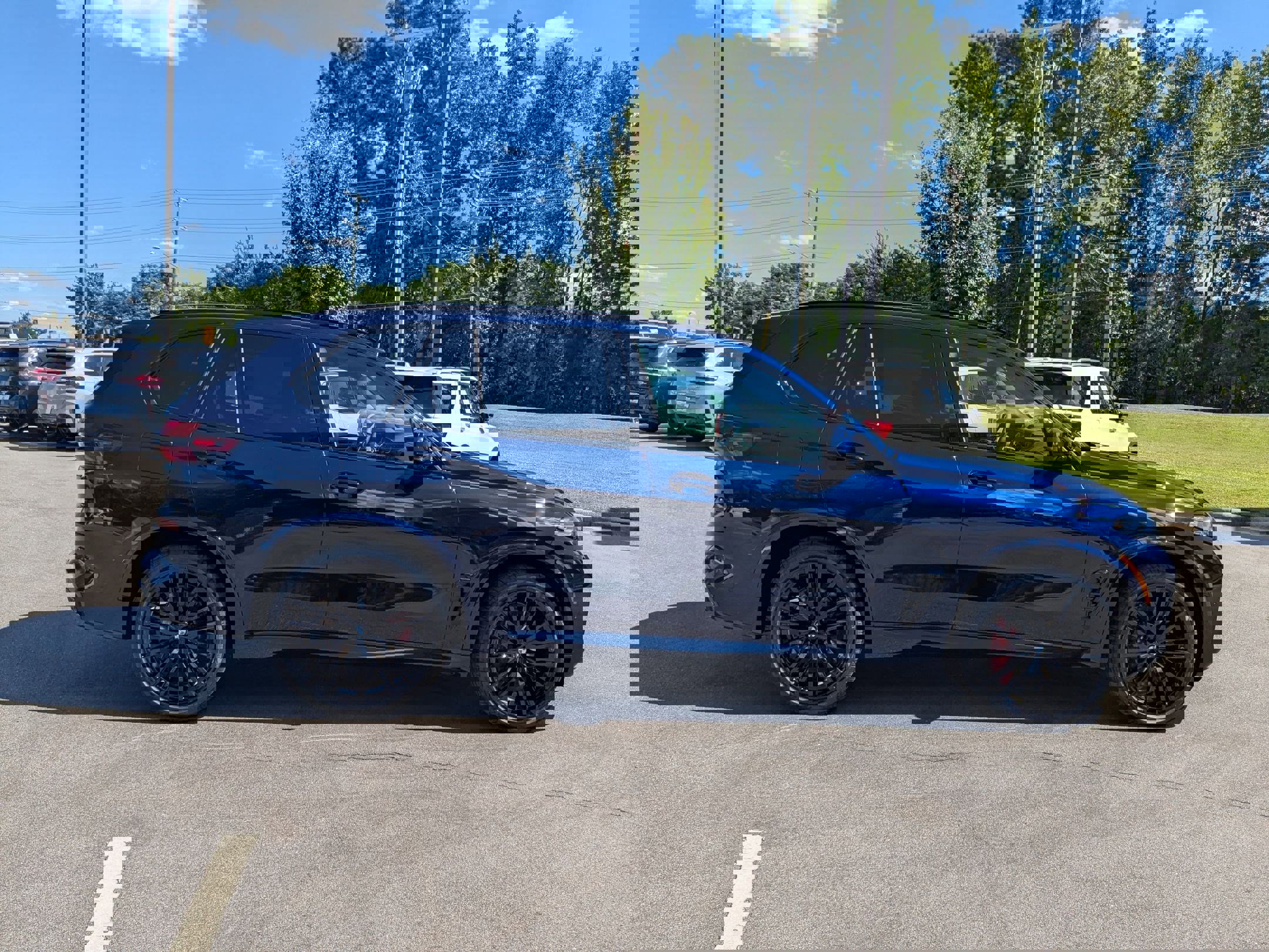 New 2026 BMW X5 xDrive40i w/ M Sport Package image 2