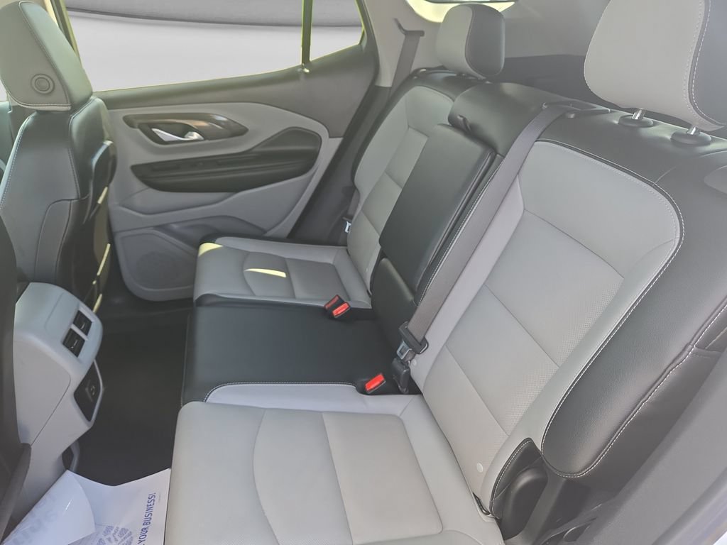 Used 2024 GMC Terrain SLT AWD/4WD image 37