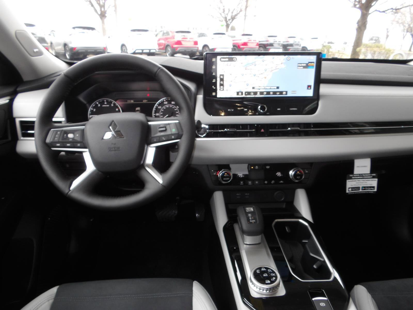 New 2026 Mitsubishi Outlander SE AWD/4WD image 14