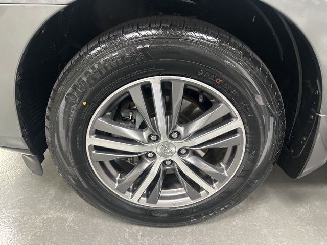 Used 2019 INFINITI QX60 Luxe w/ Essential Package image 32