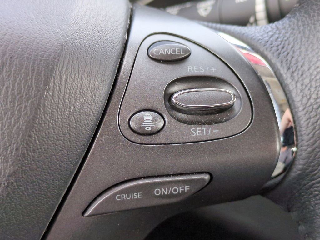 Certified 2024 Nissan Murano SV w/ SV Midnight Edition Package image 26