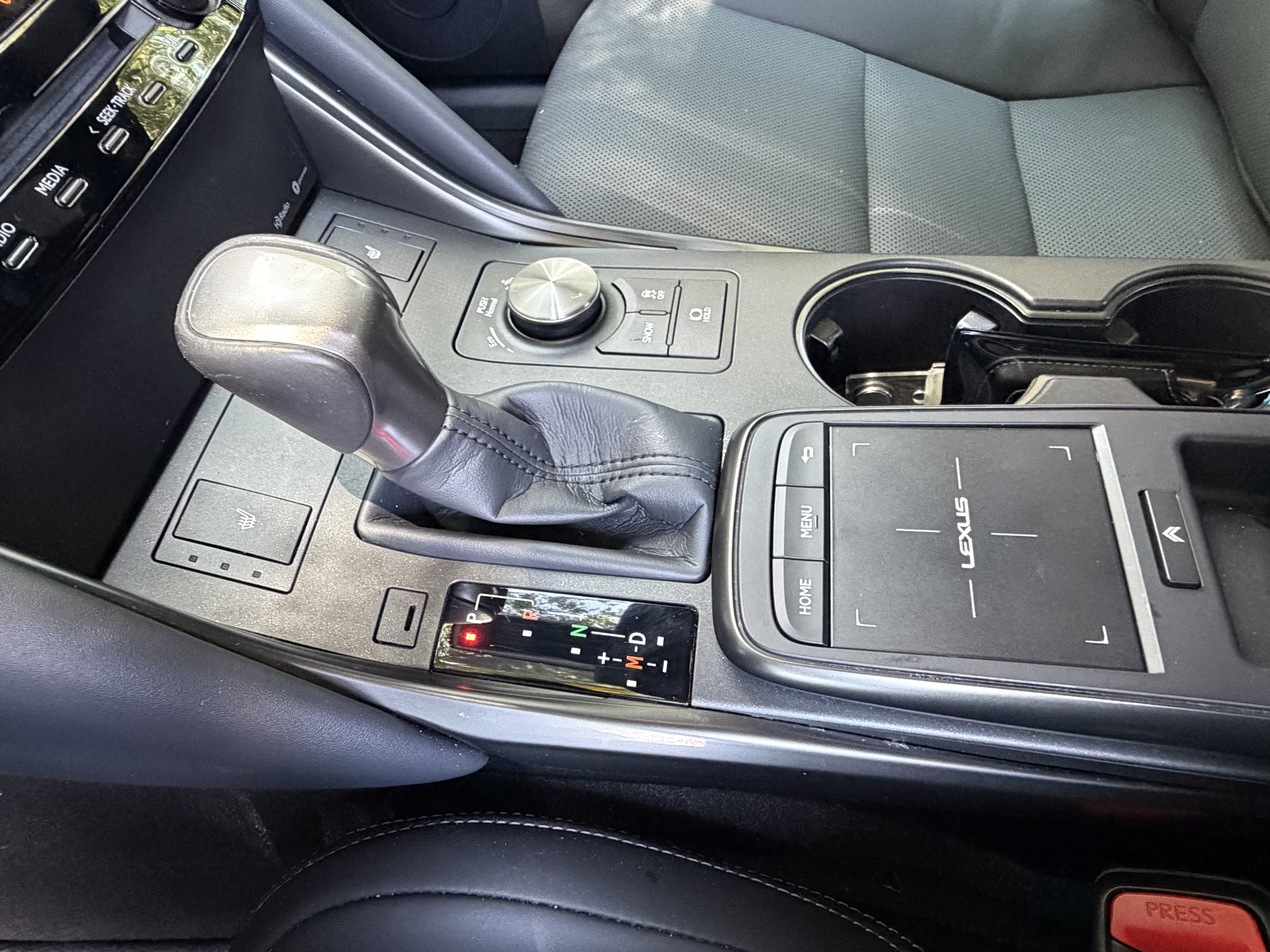 Certified 2024 Lexus IS 350 F Sport RWD image 27