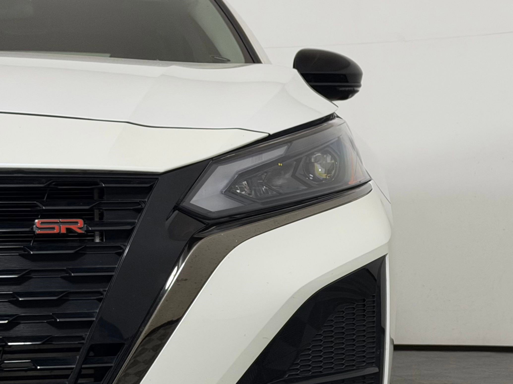 Used 2024 Nissan Altima 2.0 SR image 11