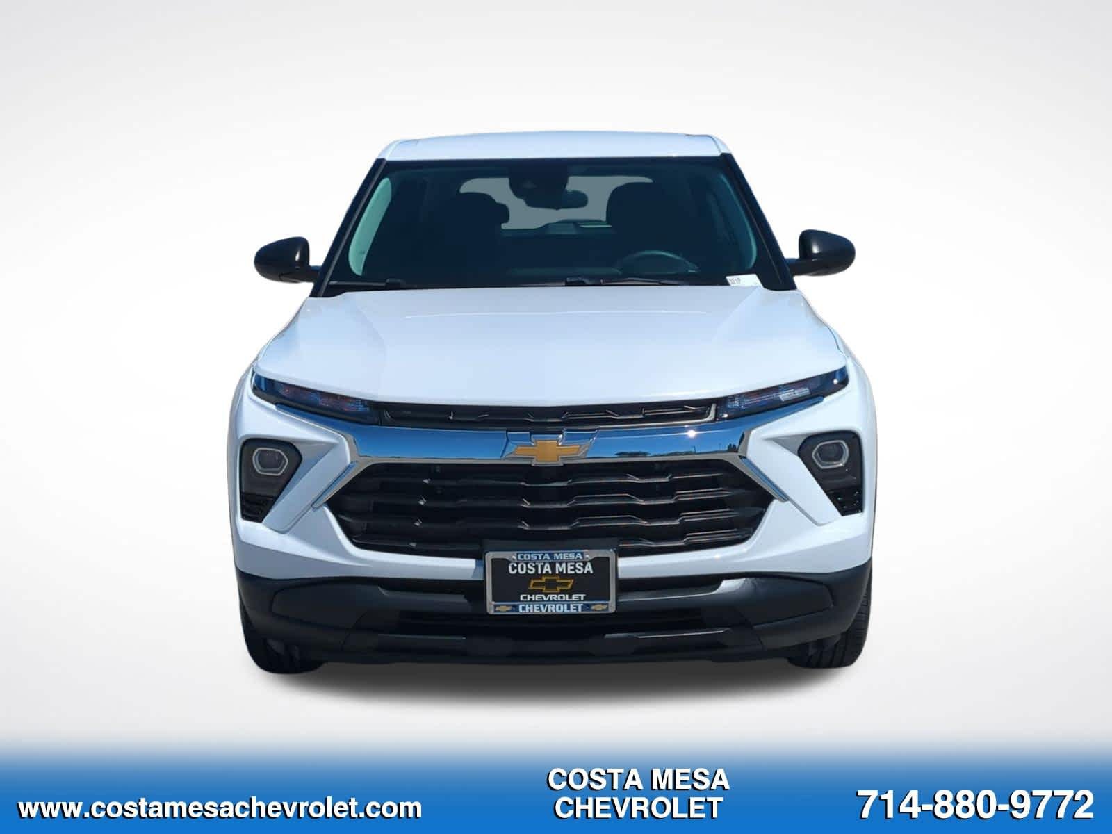 Used 2024 Chevrolet TrailBlazer LS FWD image 2