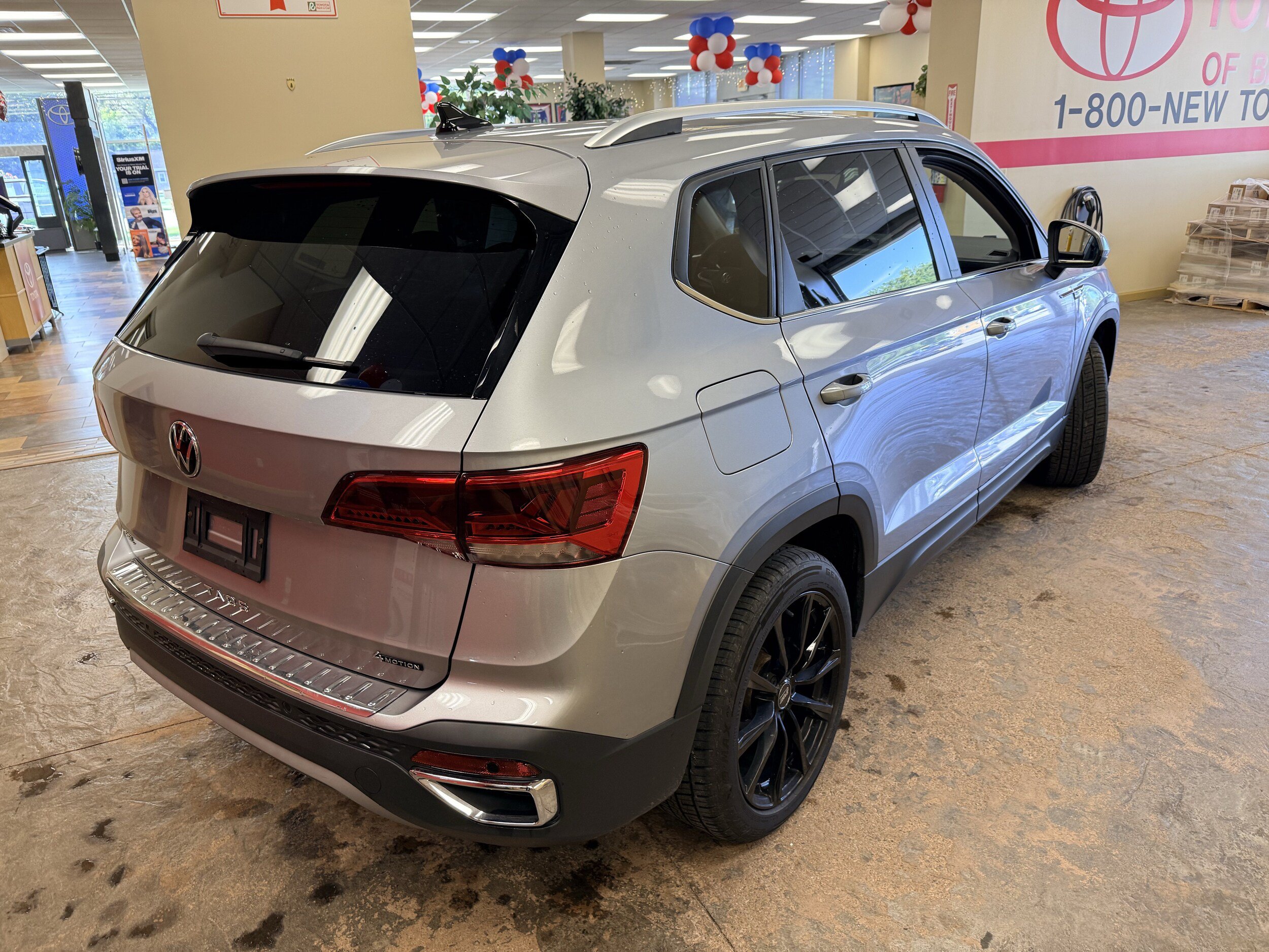 Used 2022 Volkswagen Taos SEL AWD/4WD image 10