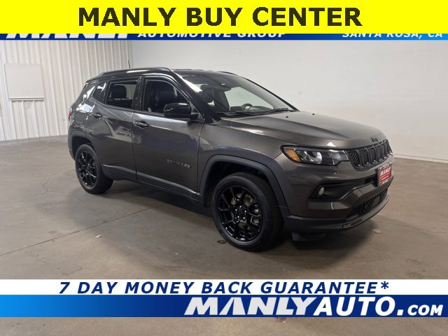 Used 2023 Jeep Compass Altitude