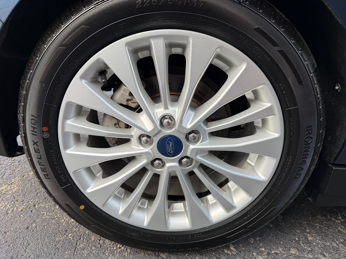 Used 2018 Ford C-MAX SE FWD image 31