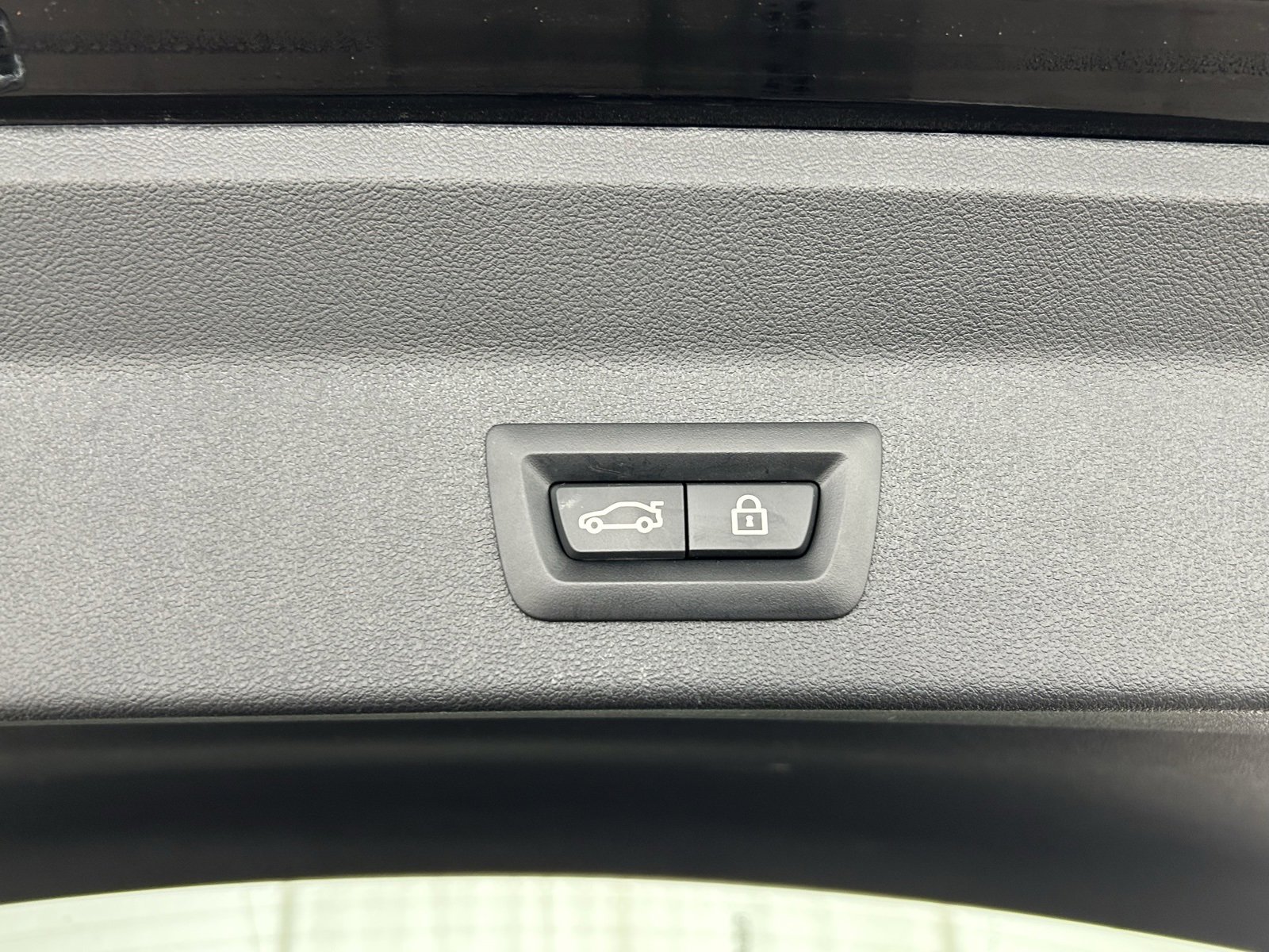 Used 2023 BMW X3 xDrive30i w/ Premium Package image 39