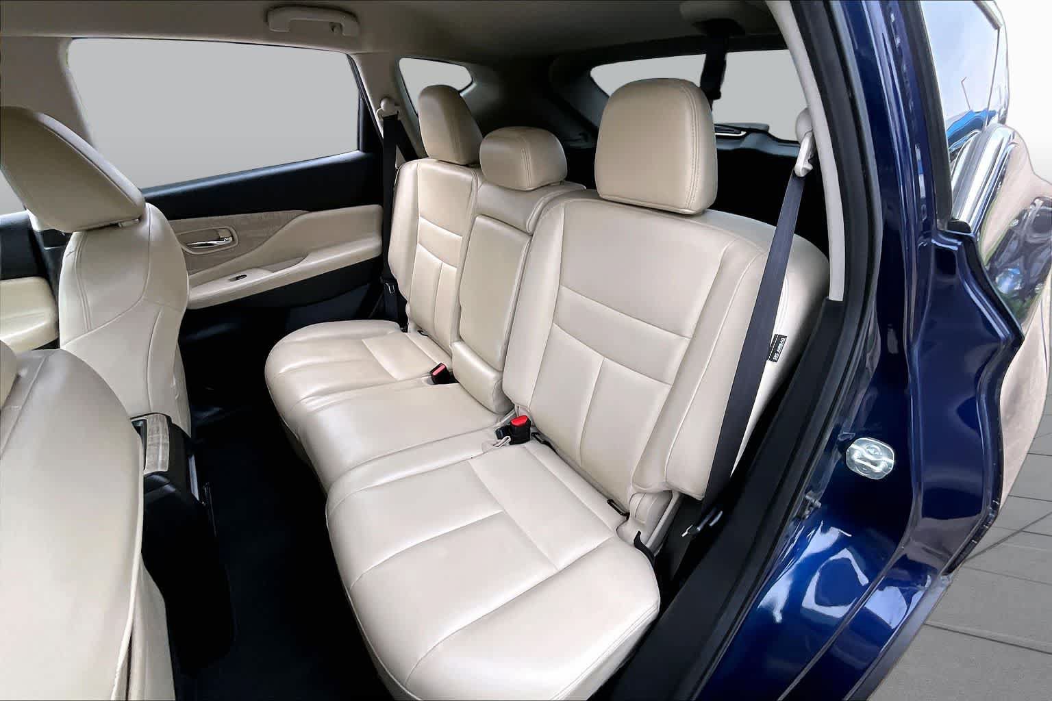 Used 2023 Nissan Murano SV FWD image 21
