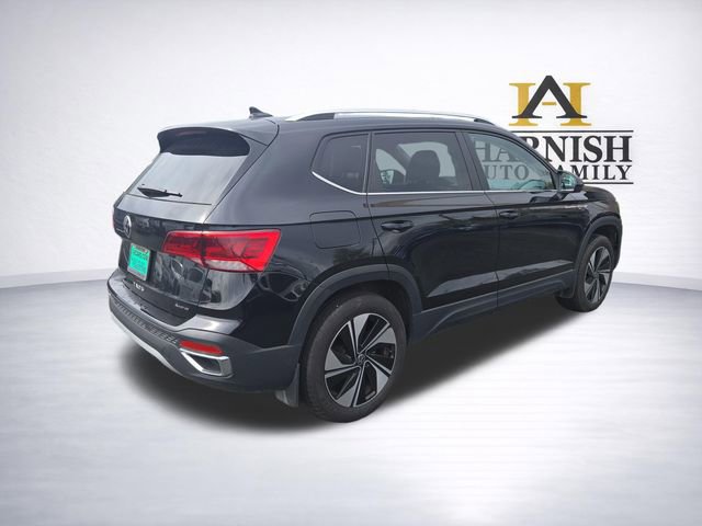 Used 2024 Volkswagen Taos SE AWD/4WD image 7