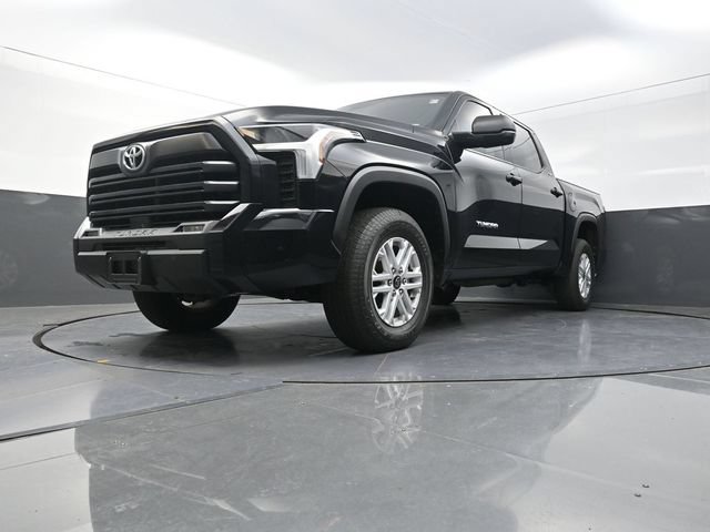 Used 2026 Toyota Tundra SR5 w/ SR5 Premium Package AWD/4WD image 33