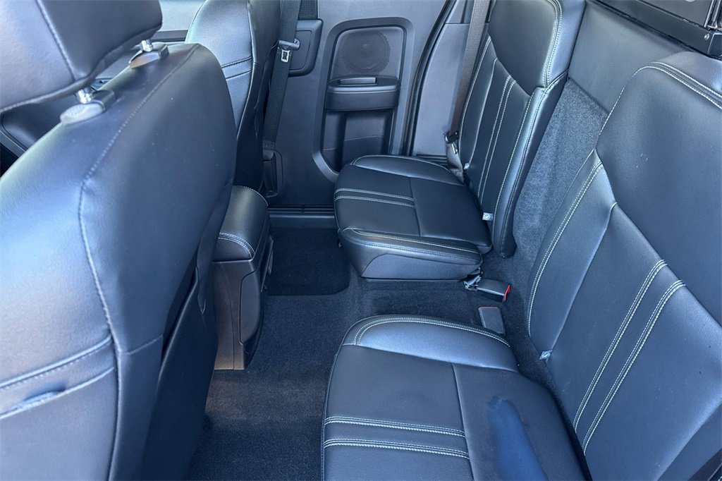 Used 2019 Ford Ranger Lariat w/ Equipment Group 501A Mid image 5