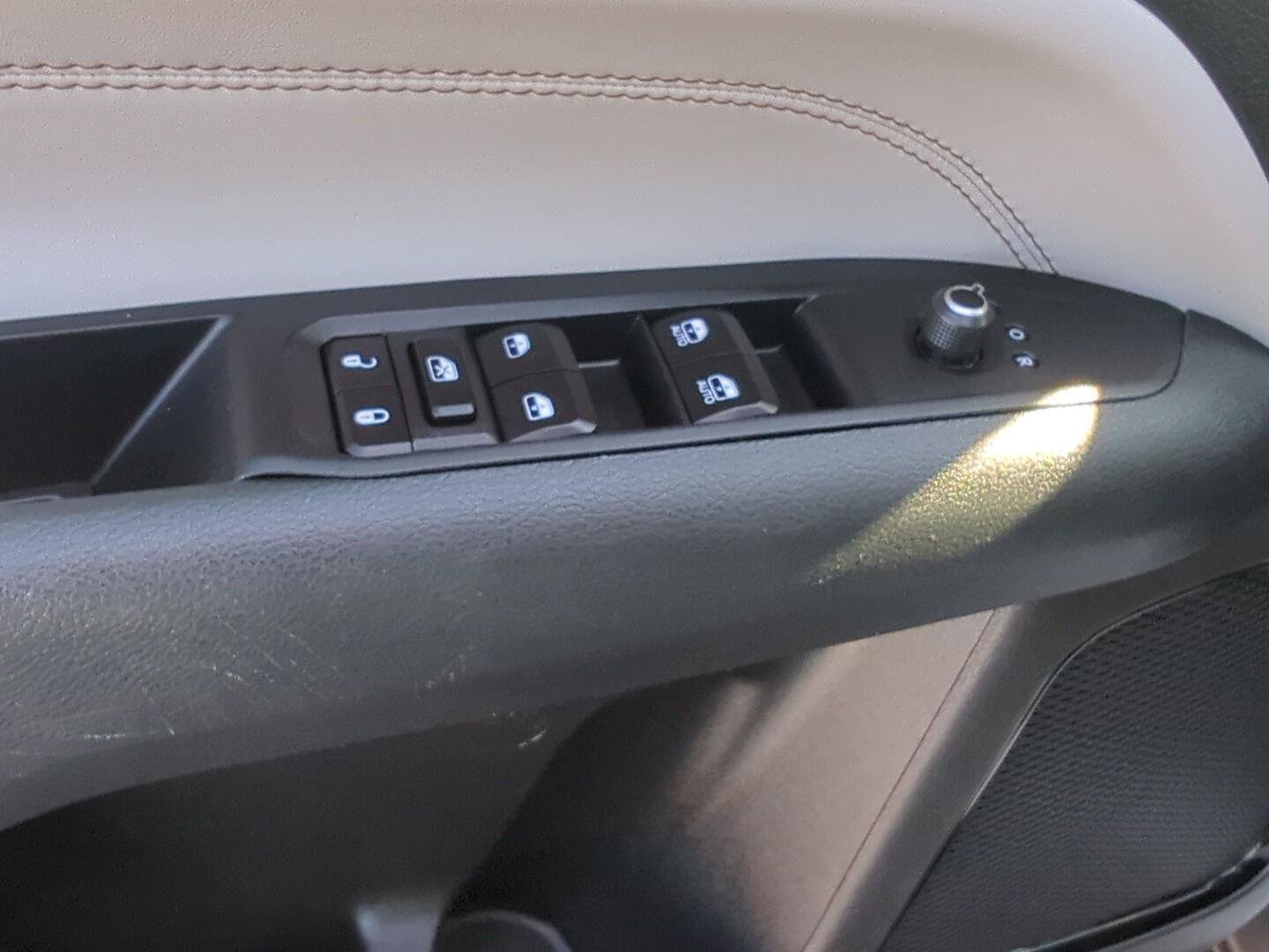 Used 2024 Jeep Compass Limited AWD/4WD image 15