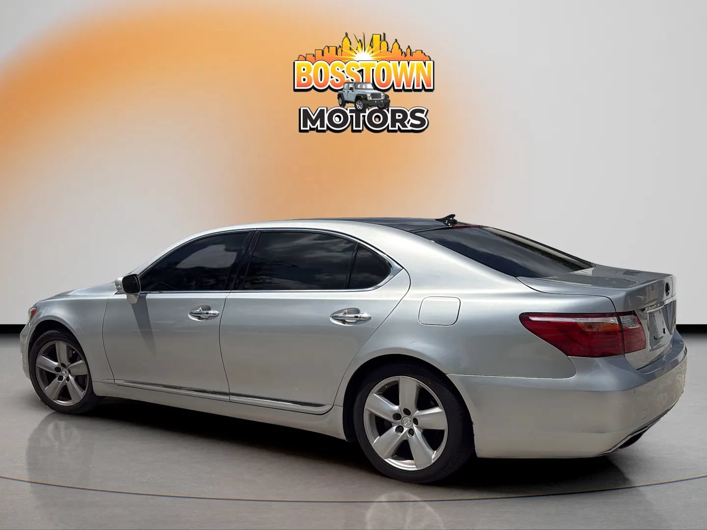 Used 2012 Lexus LS 460 L w/ Luxury Pkg RWD image 4