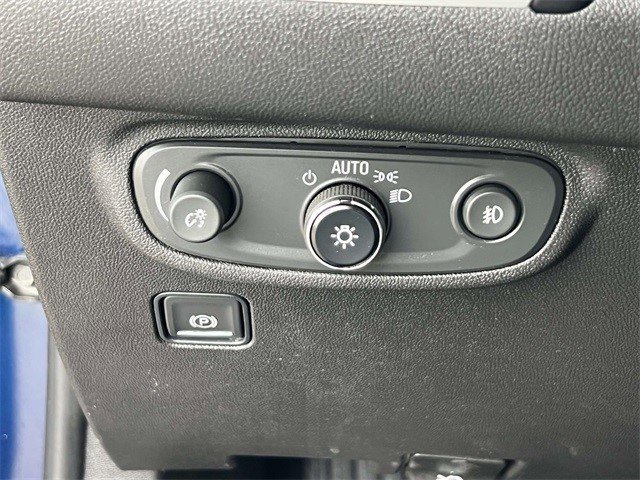 Certified 2022 GMC Terrain SLT w/ Elevation Edition image 24