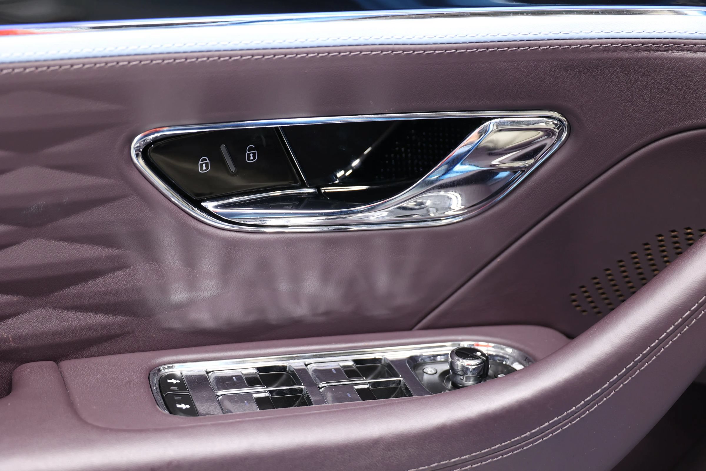 Used 2022 Bentley Flying Spur V8 AWD/4WD image 13