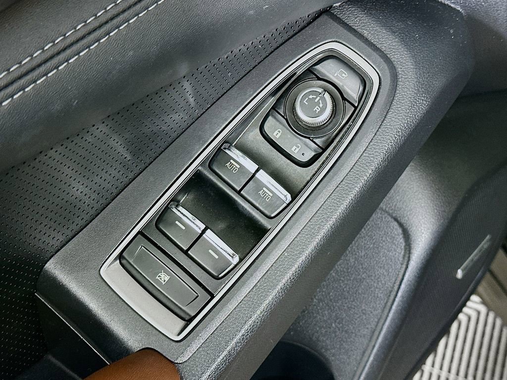 Used 2023 Subaru Ascent Touring AWD/4WD image 24