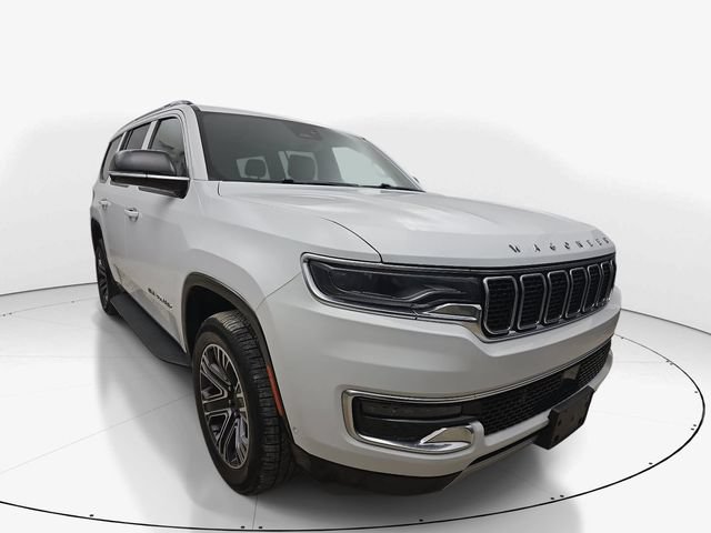 Used 2024 Jeep Wagoneer Series II w/ Flexible Seating Group RWD image 3