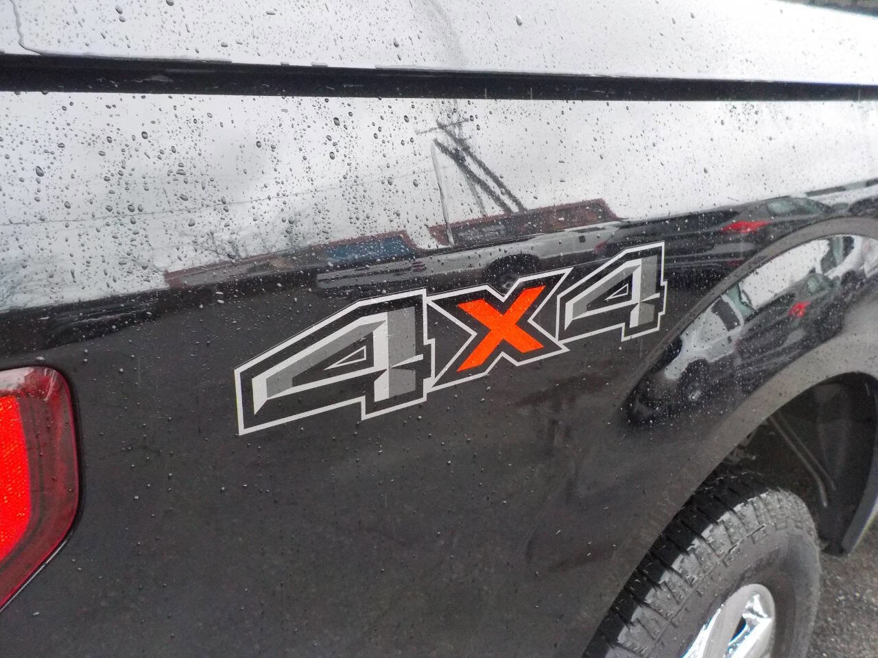 Used 2019 Ford F150 XLT w/ Equipment Group 302A Luxury image 12