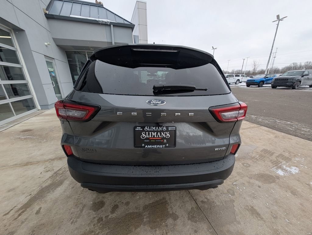 Used 2025 Ford Escape ST-Line Select image 10