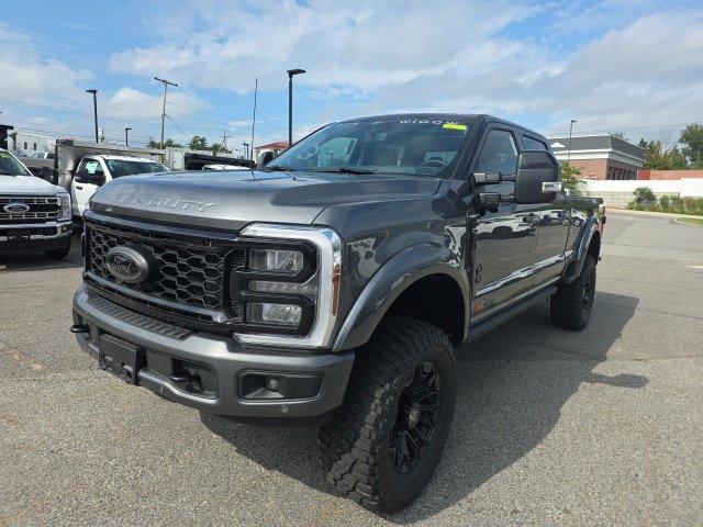 New 2026 Ford F250 Lariat w/ Black Appearance Package AWD/4WD image 10