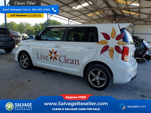 Used 2013 Scion xB FWD image 3