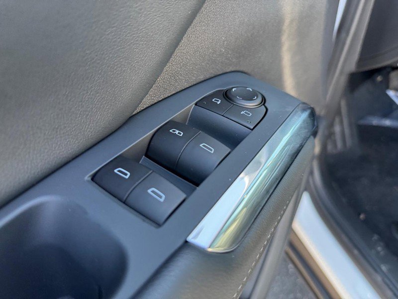 New 2026 Chevrolet Traverse LT image 13