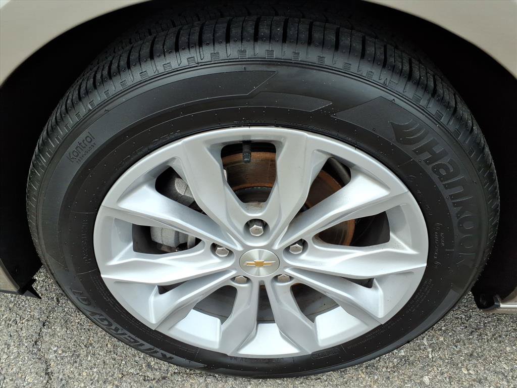 Used 2025 Chevrolet Malibu LT FWD image 10