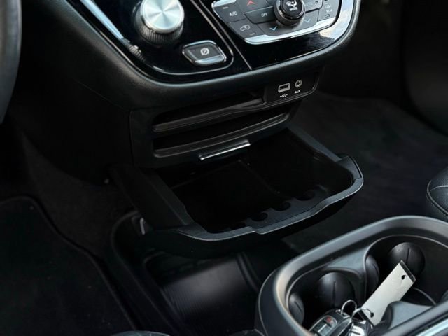 Used 2020 Chrysler Pacifica Touring-L w/ Advanced Safetytec Group image 26