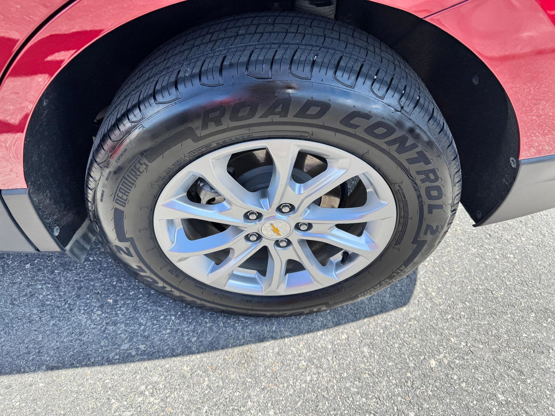 Used 2021 Chevrolet Equinox LT image 38