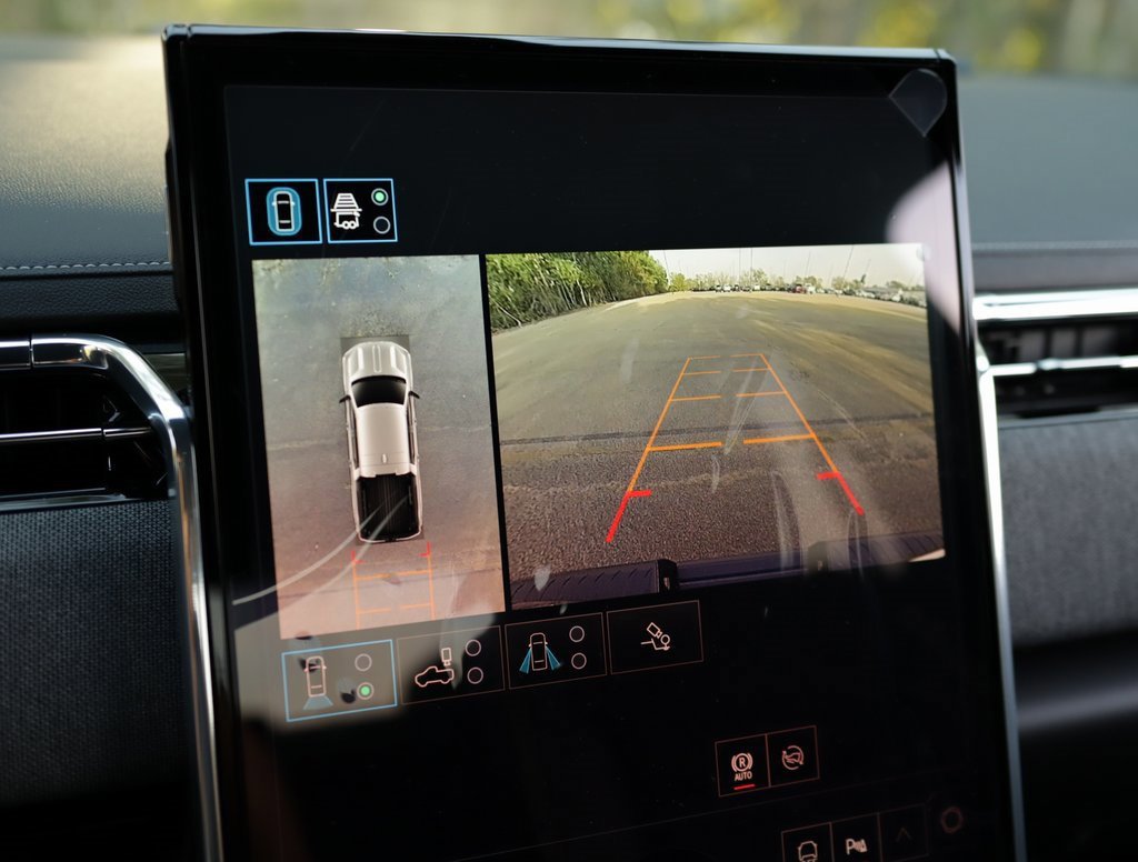 New 2026 GMC Sierra EV Elevation image 18