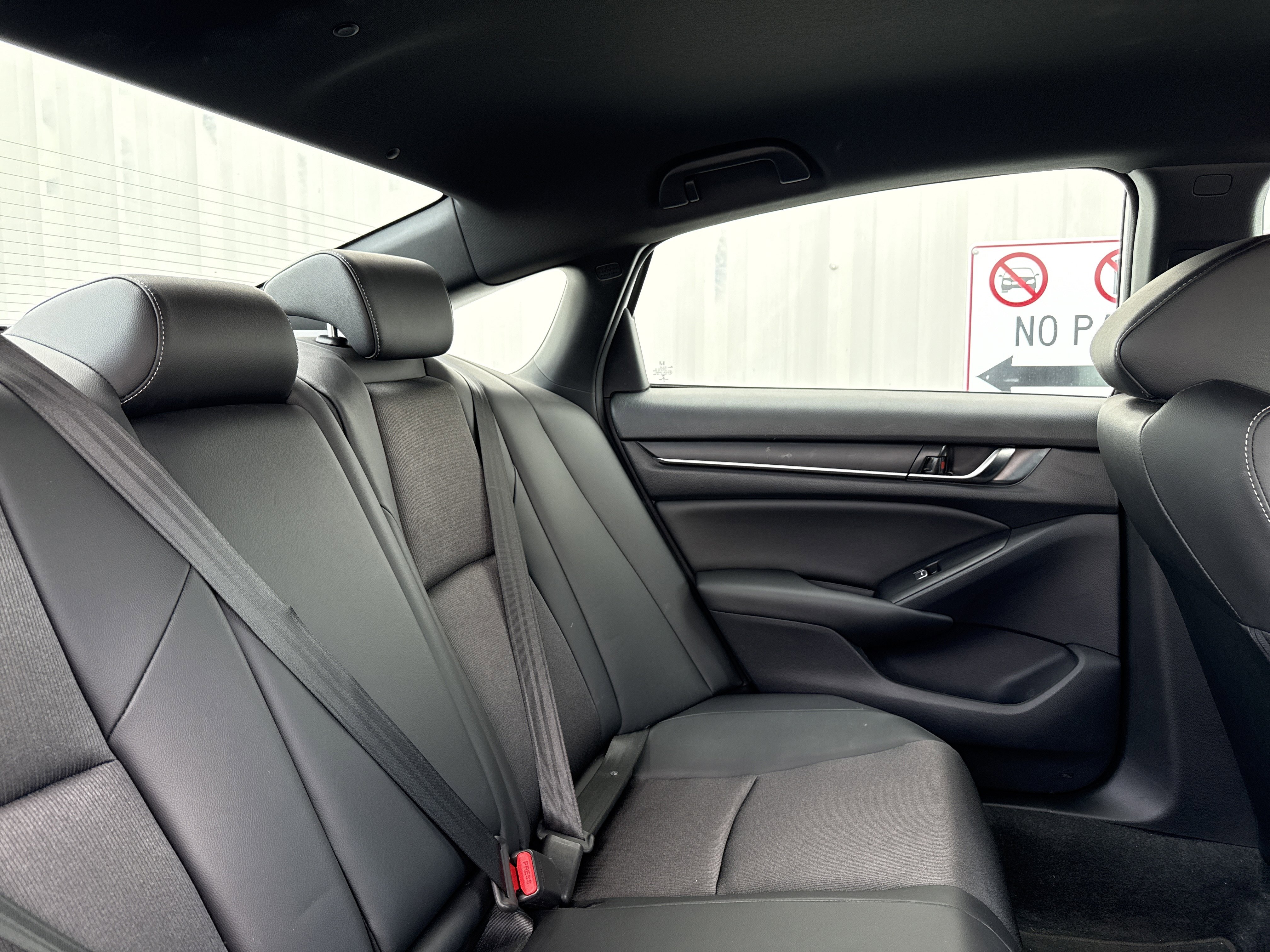 Used 2022 Honda Accord Sport image 40