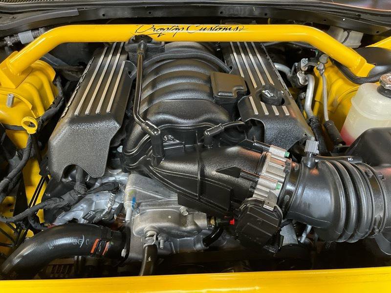 Used 2017 Dodge Challenger SRT w/ Technology Group image 47